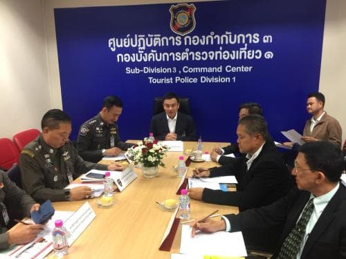 ปลัดกระทรวงการท่องเที่ยวและกีฬา ลงพื้นที่ท่าอากาศยานสุวรรณภูมิ สร้างความเชื่อมั่นแก่นักท่องเที่ยวในช่วงเทศกาศปีใหม่