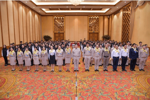 ปลัดท่องเที่ยวฯ เปิด กิจกรรม “สถาบันพระมหากษัตริย์กับประเทศไทย” การอบรม “กิจกรรมพัฒนาศักยภาพด้านภาษาที่ 3 (ภาษาจีน) สำหรับบุคลากรศูนย์ช่วยเหลือนักท่องเที่ยวและศูนย์ประสานงานช่วยเหลือนักท่องเที่ยว”