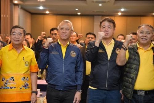 นายพิพัฒน์ ประชุมรับฟังปัญหา และแนวทางพัฒนาการท่องเที่ยวของจังหวัดชุมพร