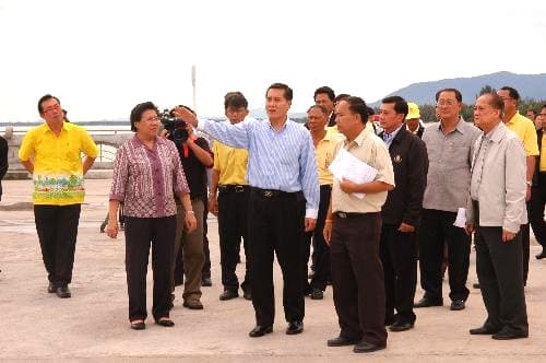 สำรวจพื้นที่การท่องเที่ยว Royal Coast