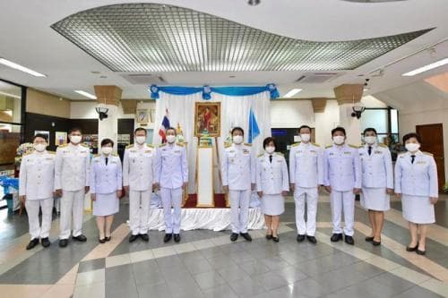 พิธีลงนามถวายพระพรชัยมงคลแด่สมเด็จพระนางเจ้าสิริกิติ์ พระบรมราชินีนาถ พระบรมราชชนนีพันปีหลวง เนื่องในโอกาสวันเฉลิมพระชนมพรรษา ประจำปีพุทธศักราช 2563