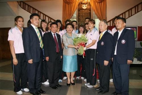 คณะนักกีฬาวอลเลย์บอลทีมชาติไทยแชมป์เอเชีย เข้าพบปลัดกระทรวงการท่องเที่ยวและกีฬา