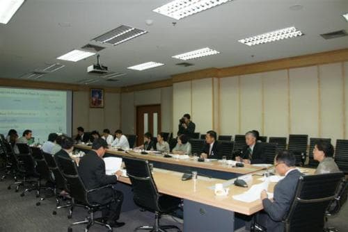 ประชุมโครงการช่วยเหลือด้านการเงินแก่ผู้ประกอบการธุรกิจท่องเที่ยวทีได้รับผลกระทบจากวิกฤตเศรษฐกิจและปัญหาภายในประเทศ