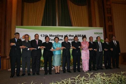 ประชุมรัฐมนตรีท่องเที่ยวแห่งอาเซียน (ASEAN Tourism Forum 2010) ณ กรุงบันดาร์เสรีเบกาวัน ประเทศบรูไน ดารุสซาลาม 
