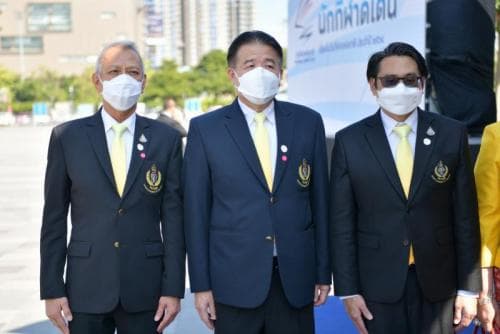 พลเอก ประยุทธ์ เปิดงานประกาศเกียรติคุณนักกีฬาดีเด่น "วันกีฬาแห่งชาติ" 64 กันตพล-พาณิภัค-สุจิรัตน์-พงศกร-โปรเหมียว คว้ารางวัลนักกีฬาดีเด่น