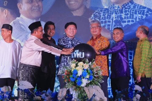 รองปลัดกระทรวงการท่องเที่ยวและกีฬา นายมงคล วิมลรัตน์ เปิดงาน “เปิดเมืองกรือเซะ Budaya Kresek”