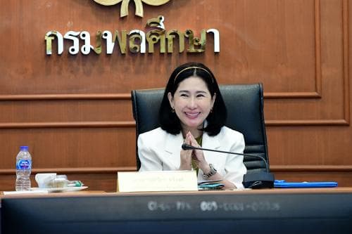 ปลัดกระทรวงการท่องเที่ยวและกีฬามอบนโยบายและตรวจเยี่ยมกรมพลศึกษา
