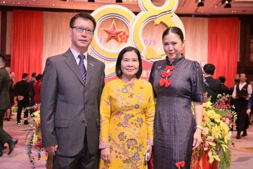 รองปลัดกระทรวงการท่องเที่ยวและกีฬา ร่วมงานฉลอง 98 ปี การสถาปนากองทัพปลดแอกประชาชนจีน กระชับสัมพันธ์ไทย–จีนในโอกาสครบรอบ 50 ปีความสัมพันธ์ทางการทูต