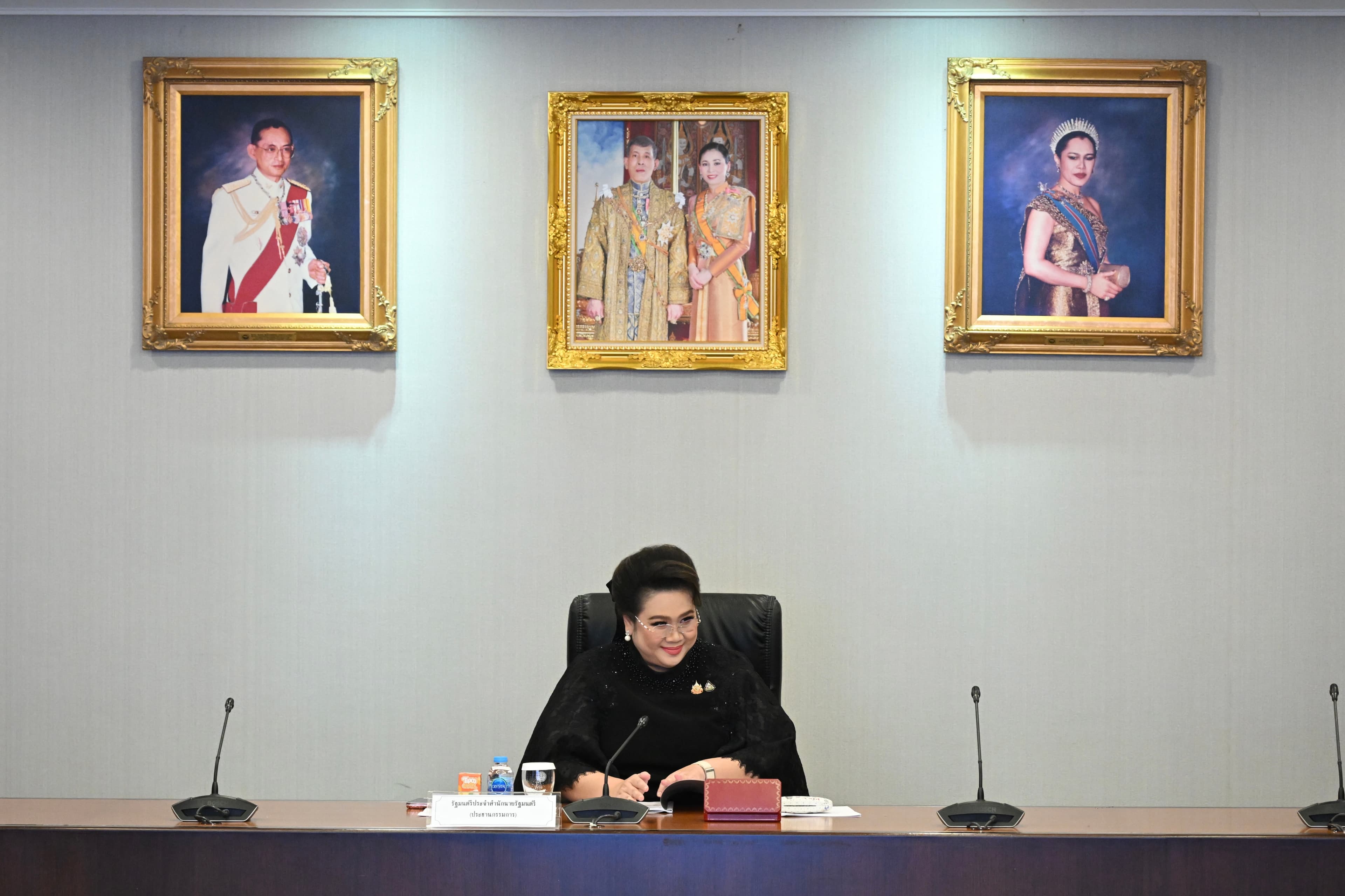 กระทรวงการท่องเที่ยวและกีฬาเข้าร่วมประชุมเตรียมความพร้อมด้านประชาสัมพันธ์งานพระราชพิธีถวายพระเพลิงพระบรมศพ พระพันปีหลวงฯ