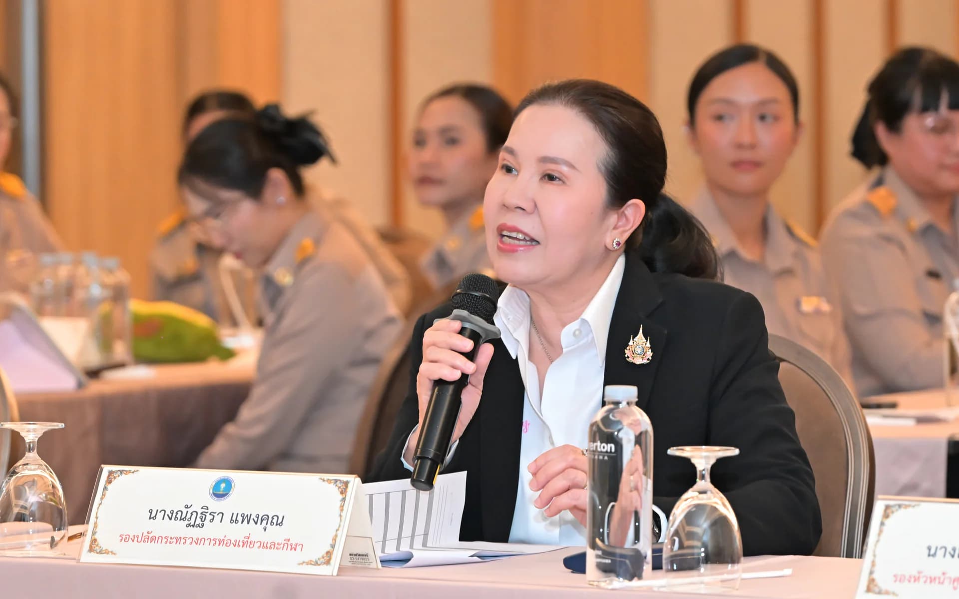 รองปลัดฯ “ณัฏฐิรา” เติมประสบการณ์ข้าราชการรุ่นใหม่ รับฟังผลงาน “ต้นกล้าข้าราชการ” รุ่น 2 หนุนคิดเป็น–ทำงานเป็น–พร้อมขับเคลื่อนองค์กร