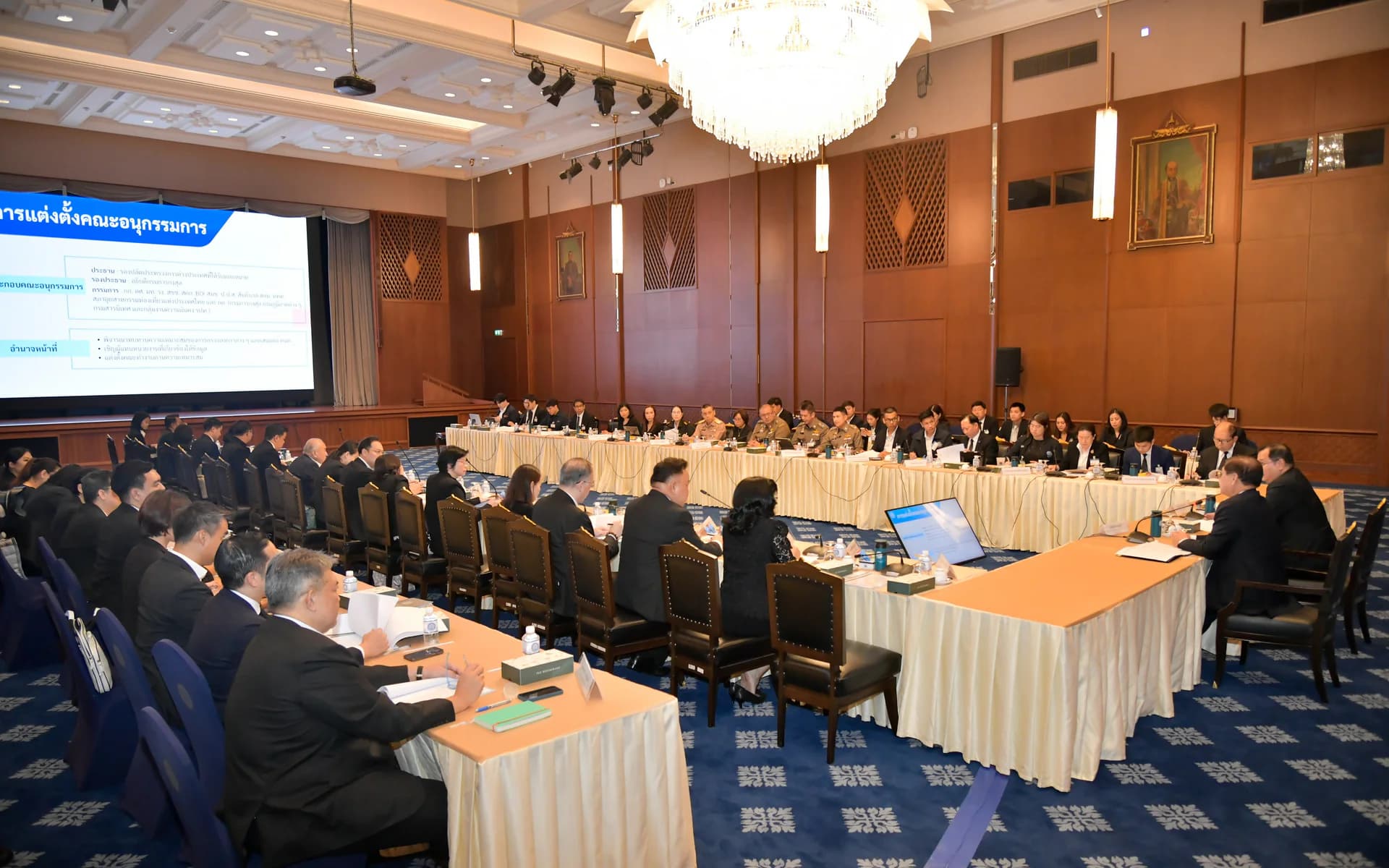 รองปลัดกระทรวงการท่องเที่ยวและกีฬา ร่วมประชุมทบทวนนโยบายการตรวจลงตรา เสริมศักยภาพการท่องเที่ยวไทย