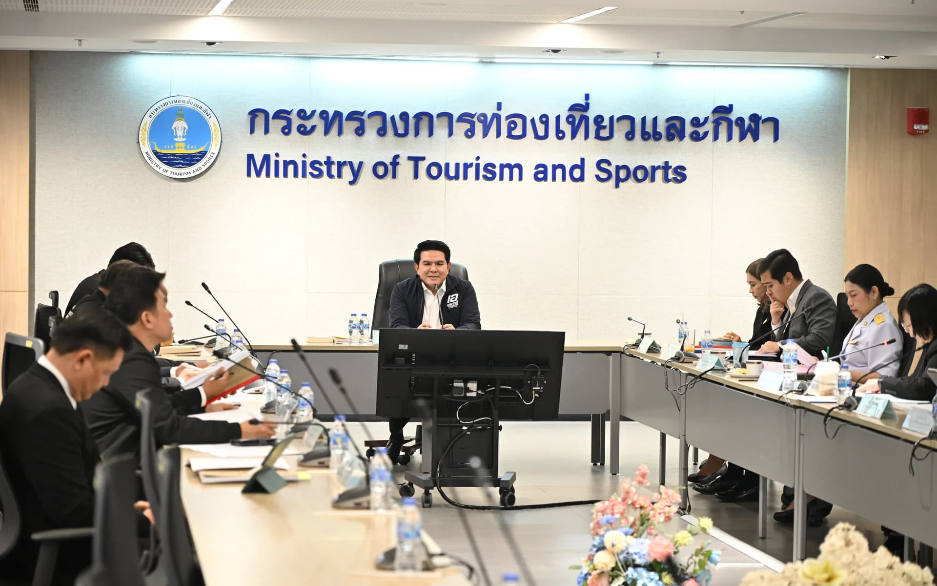 “รมว.สุรศักดิ์” นั่งหัวโต๊ะ 2 บอร์ดกีฬา เดินหน้าดัน “มวยไทย–กีฬาอาชีพ” ยกระดับมาตรฐาน สร้างอาชีพ ขับเคลื่อนกีฬาไทยอย่างเป็นระบบ