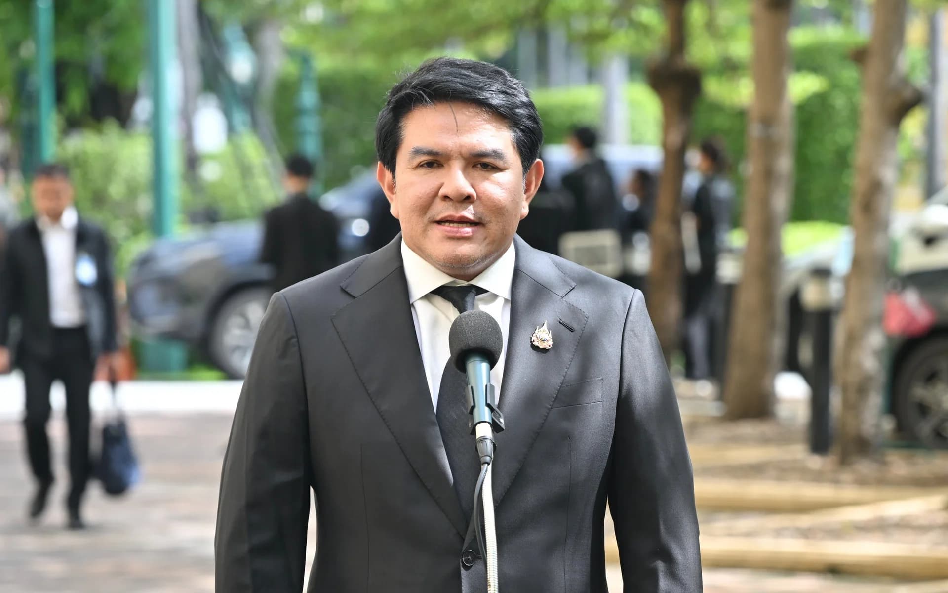 ”รมว.สุรศักดิ์“ แจ้งการบินไทย แก้ปัญหากระเป๋าล่าช้าหวั่นกระทบภาพลักษณ์ประเทศ พร้อมยืนยัน “อัดฉีดทัพนักกีฬาไทย” การันตีจ่ายเงินรางวัลภายใน 7 วัน 