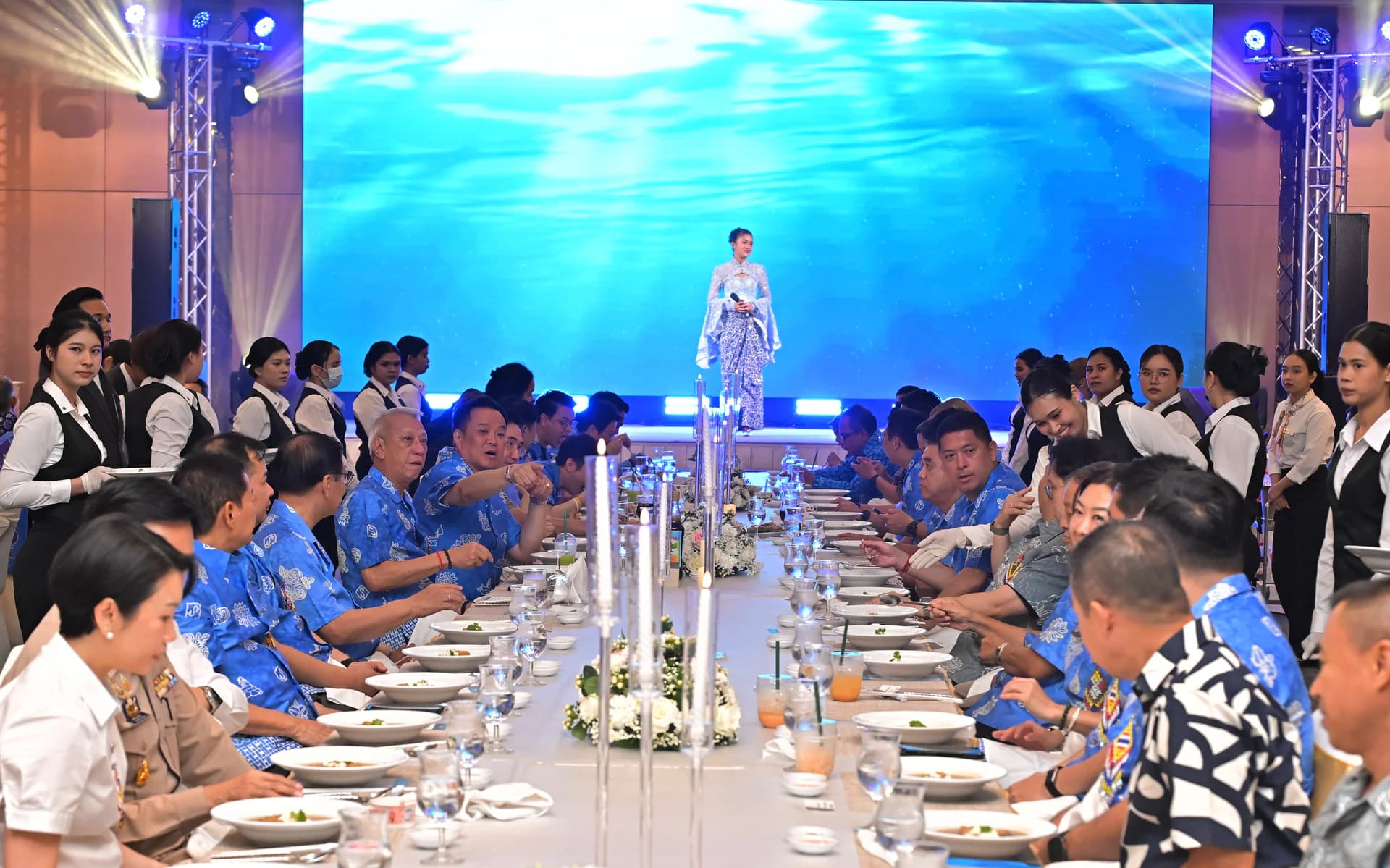 “สุรศักดิ์” ร่วม นายกฯ–ครม. ชูเสน่ห์อาหารสงขลา ดัน Gastronomy Tourism ต่อยอดทุนวัฒนธรรม สร้างรายได้สู่ชุมชน