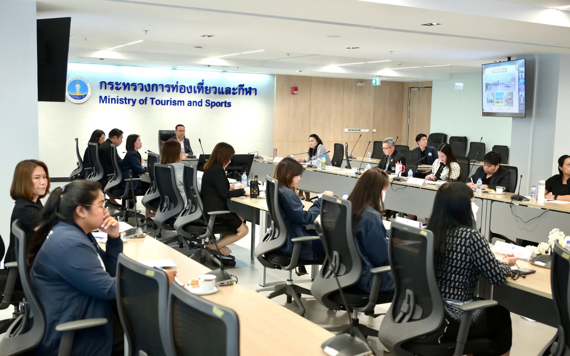 “ผู้ช่วย ปลัด” ประชุมเตรียมความพร้อมจัดพิธีถวายผ้าพระกฐินพระราชทาน ประจำปี 2569