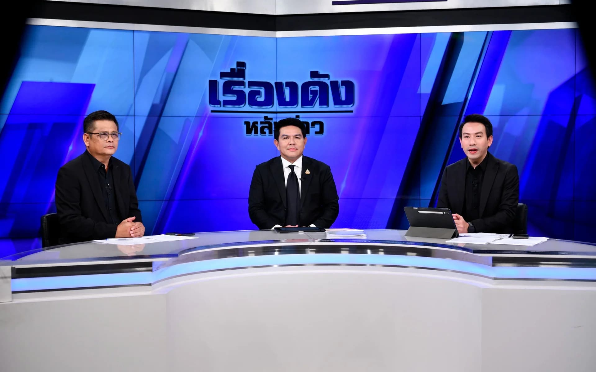รมว.สุรศักดิ์ ให้สัมภาษณ์รายการ “เรื่องดังหลังข่าว” ชูแผนเปลี่ยนเกมท่องเที่ยวไทย ดันรายได้ กระจายสู่คนไทย