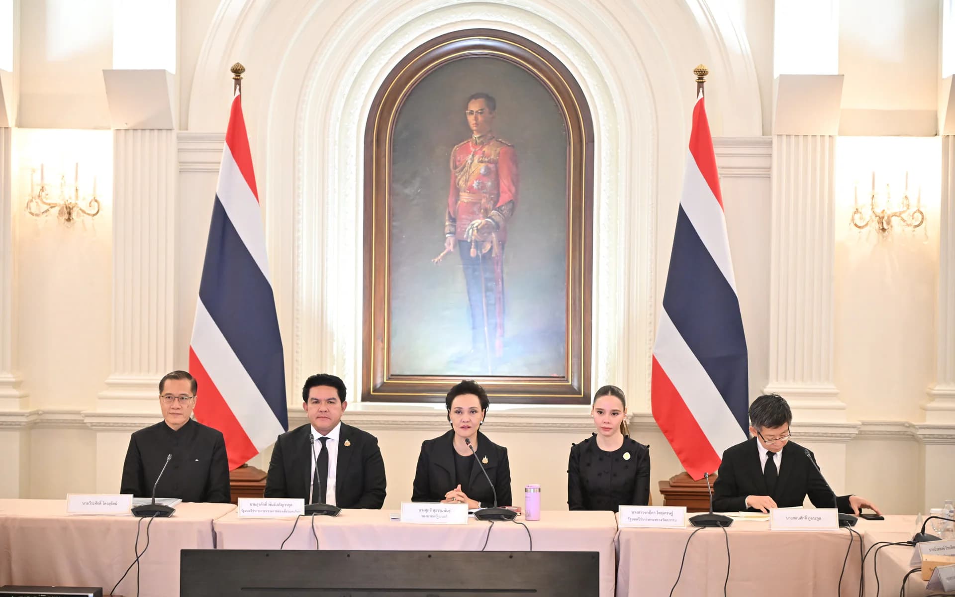 “รมว.สุรศักดิ์” รุกหนัก! ชง "ไทยเที่ยวไทยพลัส" กระตุ้นท่องเที่ยวช่วงกรีนซีซั่น พร้อมเดินหน้าเก็บค่าธรรมเนียมฯ หนุนความยั่งยืนและดูแลนักท่องเที่ยว