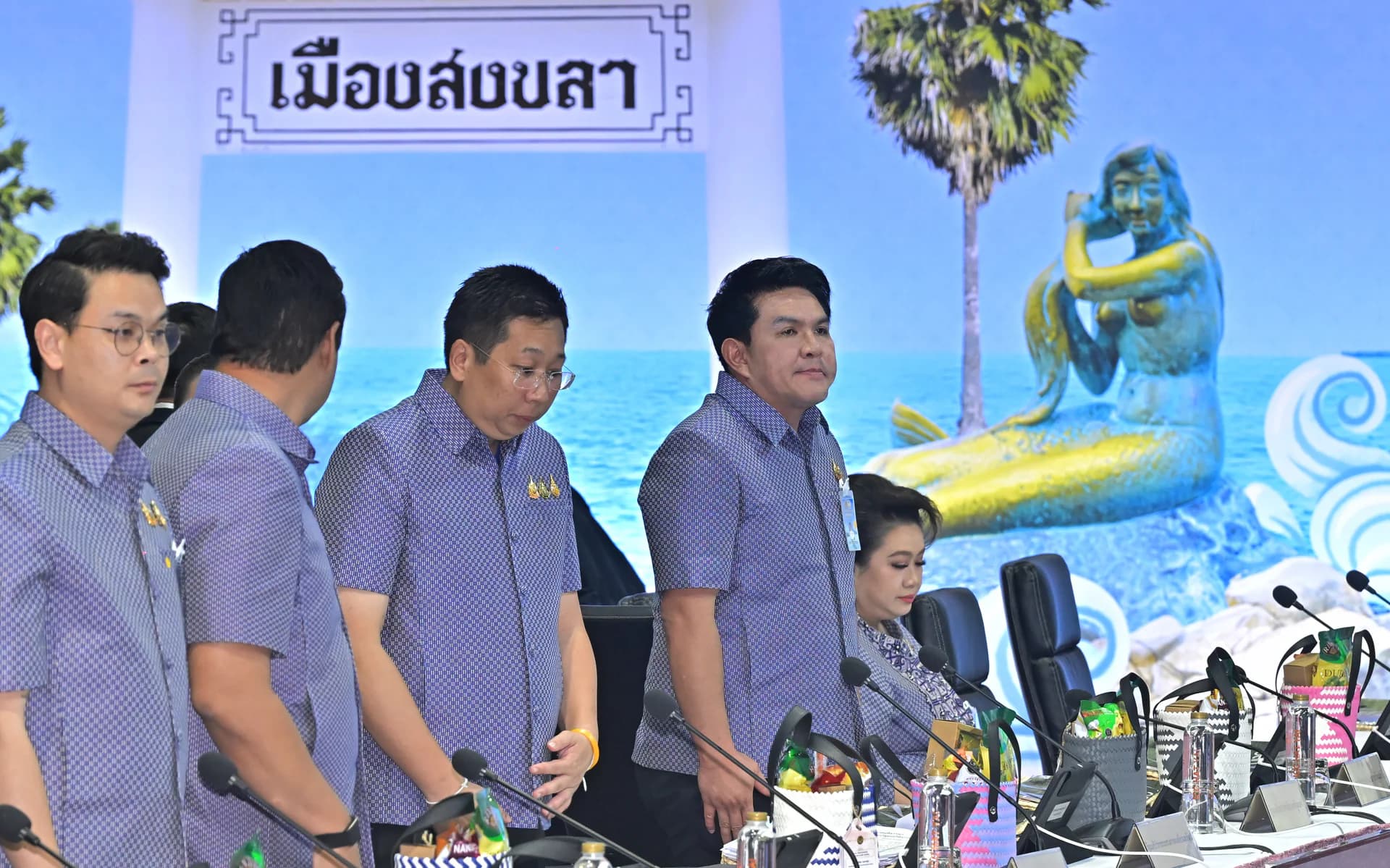 รมว.สุรศักดิ์ ร่วมประชุม ครม. สัญจร ครั้งที่ 1/2569 ณ สงขลา ขับเคลื่อนการแก้ไขปัญหาพื้นที่–พัฒนาเศรษฐกิจ โครงสร้างพื้นฐาน และคุณภาพชีวิตประชาชนภาคใต้