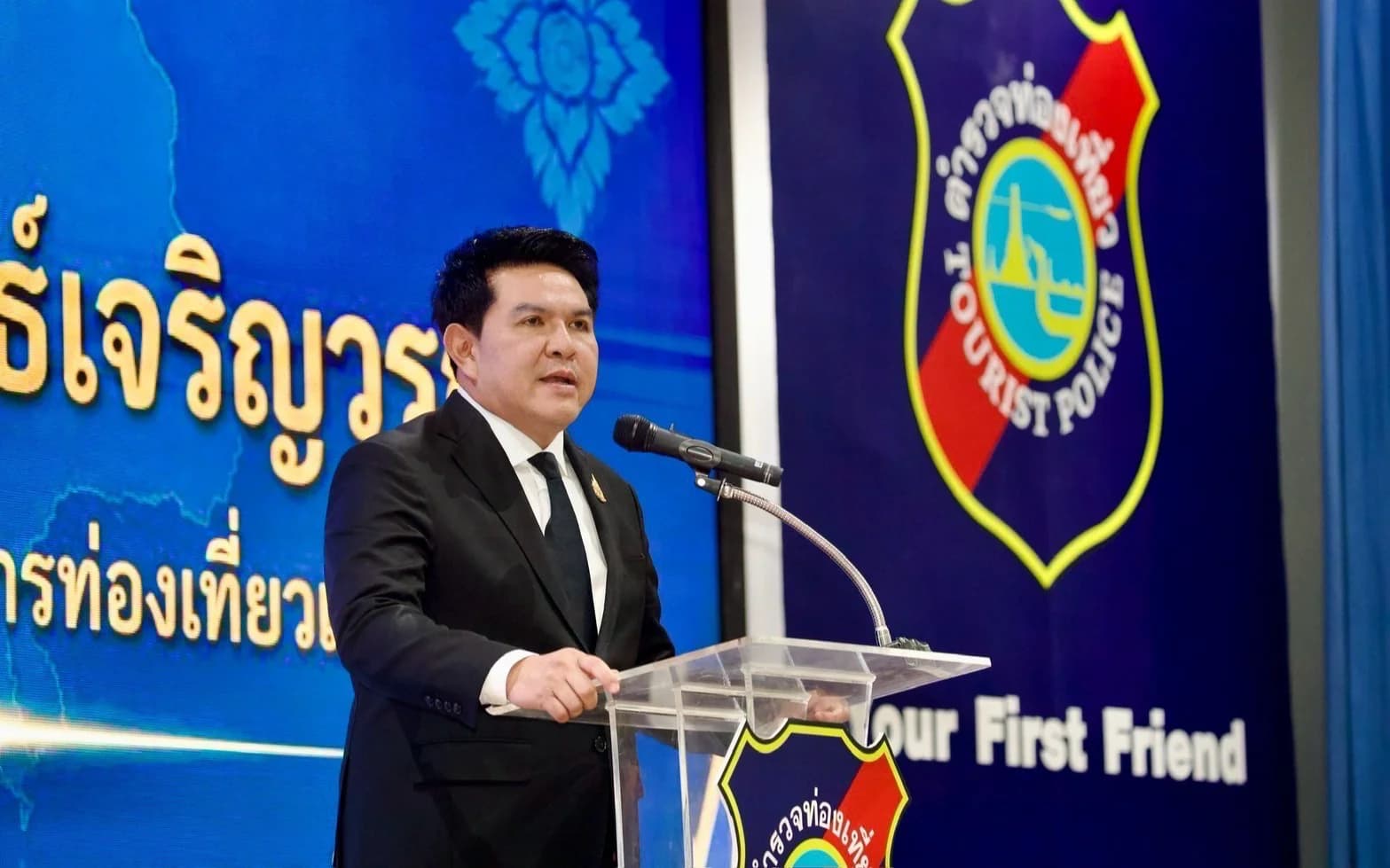 รมว.สุรศักดิ์ ปล่อยขบวนรถและชุดปฏิบัติการโดรนตรวจการณ์ทางอากาศ ยกระดับความปลอดภัย สร้างความเชื่อมั่นนักท่องเที่ยว