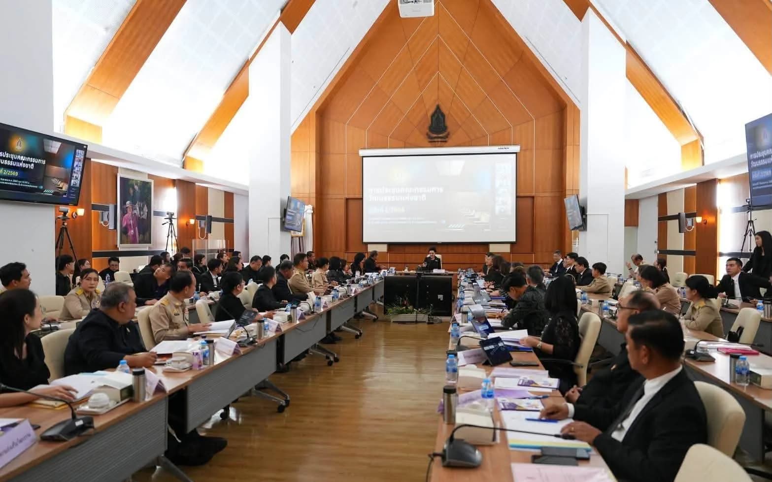 “ผู้ตรวจราชการฯ พัฒพงศ์ พงษ์สกุล ร่วมประชุมขับเคลื่อนข้อเสนอเชิงนโยบายเพื่อกำหนดทิศทางวัฒนธรรมไทย”