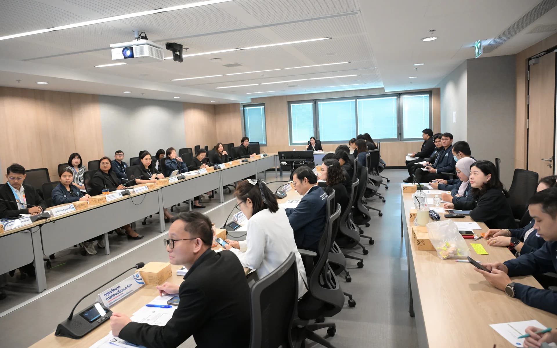 การประชุมจัดสรรงบประมาณรายจ่ายประจําปีและกํากับ ติดตาม เร่งรัดผลการปฏิบัติงานและการใช้จ่ายงบประมาณรายจ่ายประจําปีของสํานักงานปลัดกระทรวงการท่องเทียวและกีฬา