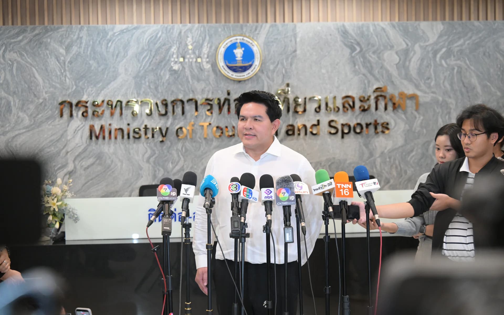 รมว.สุรศักดิ์ มอบนโยบาย “ขับเคลื่อนท่องเที่ยว-กีฬาไทย สู่มูลค่าสูง”