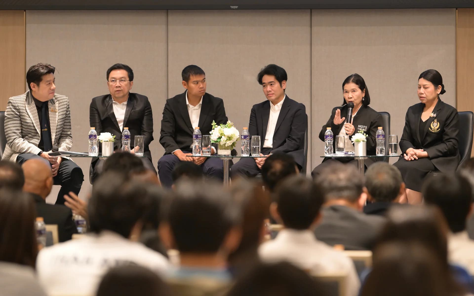 “รองปลัดฯ วนิดา” ร่วมเวที Thailand Football Transformation หนุนวางรากฐานใหม่ฟุตบอลไทย สู่มาตรฐานสากลอย่างยั่งยืน
