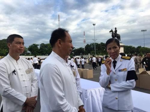 พิธีทำบุญตักบาตรถวายพระราชกุศลในหลวงรัชกาลที่ 9 และถวายพระพรชัยมงคลสมเด็จพระนางเจ้าฯ พระบรมราชินีนาถ และถวายพระราชกุศลเนื่องในโอกาสวันเฉลิมพระชนมพรรษาสมเด็จพระเจ้าอยู่หัว
