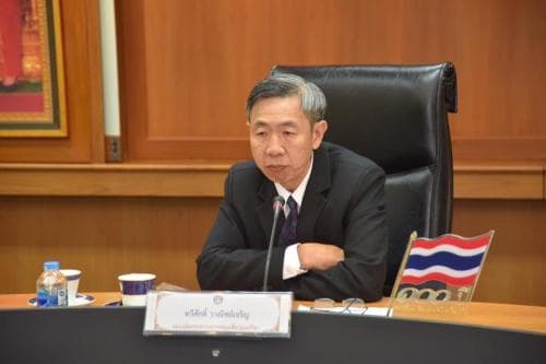 เมื่อวันที่ 11 มกราคม 2561 เวลา 09.30 น. กองมาตรฐานและกำกับความปลอดภัยนักท่องเที่ยว จัดประชุมเรื่องหาแนวทางป้องกันและส่งเสริมด้านความปลอดภัยของนักท่องเที่ยวชาวต่างชาติ โดยมีรองปลัดกระทรวงการท่องเที่ยวและกีฬา (นายทวีศักดิ์ วาณิชย์เจริญ) เป็นประธานการประชุม